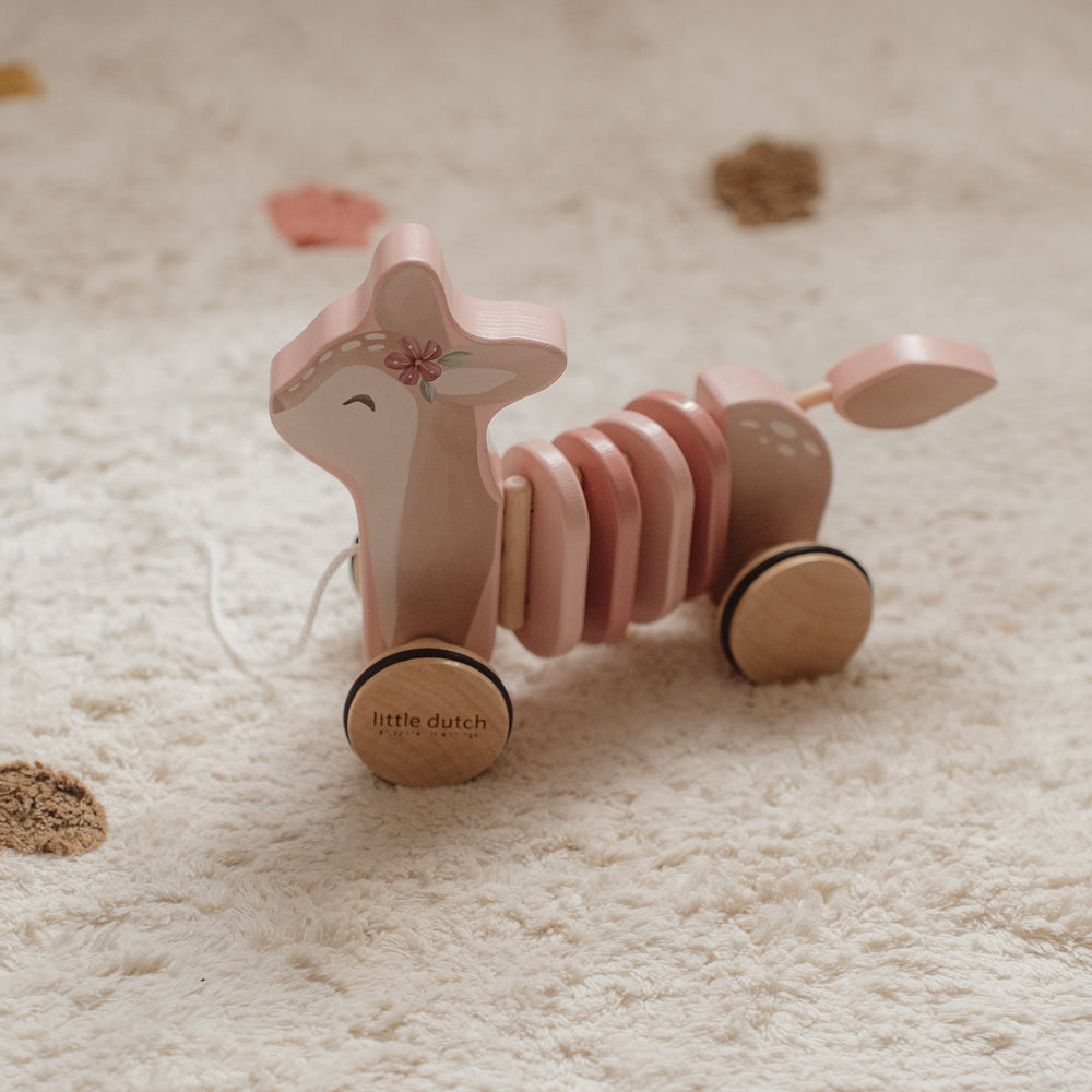 Holz-Reh zum Ziehen – Fairy Garden - Tublu.de