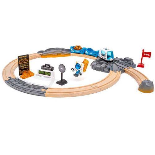 BRIO World Space Exploration Set aufgebaut als Rundkurs